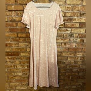 Elegant Pink Maxi Dress